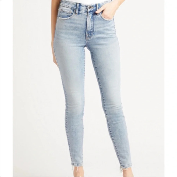 Good American Good Legs Destroyed Hem Jeans - Picture 1 of 6